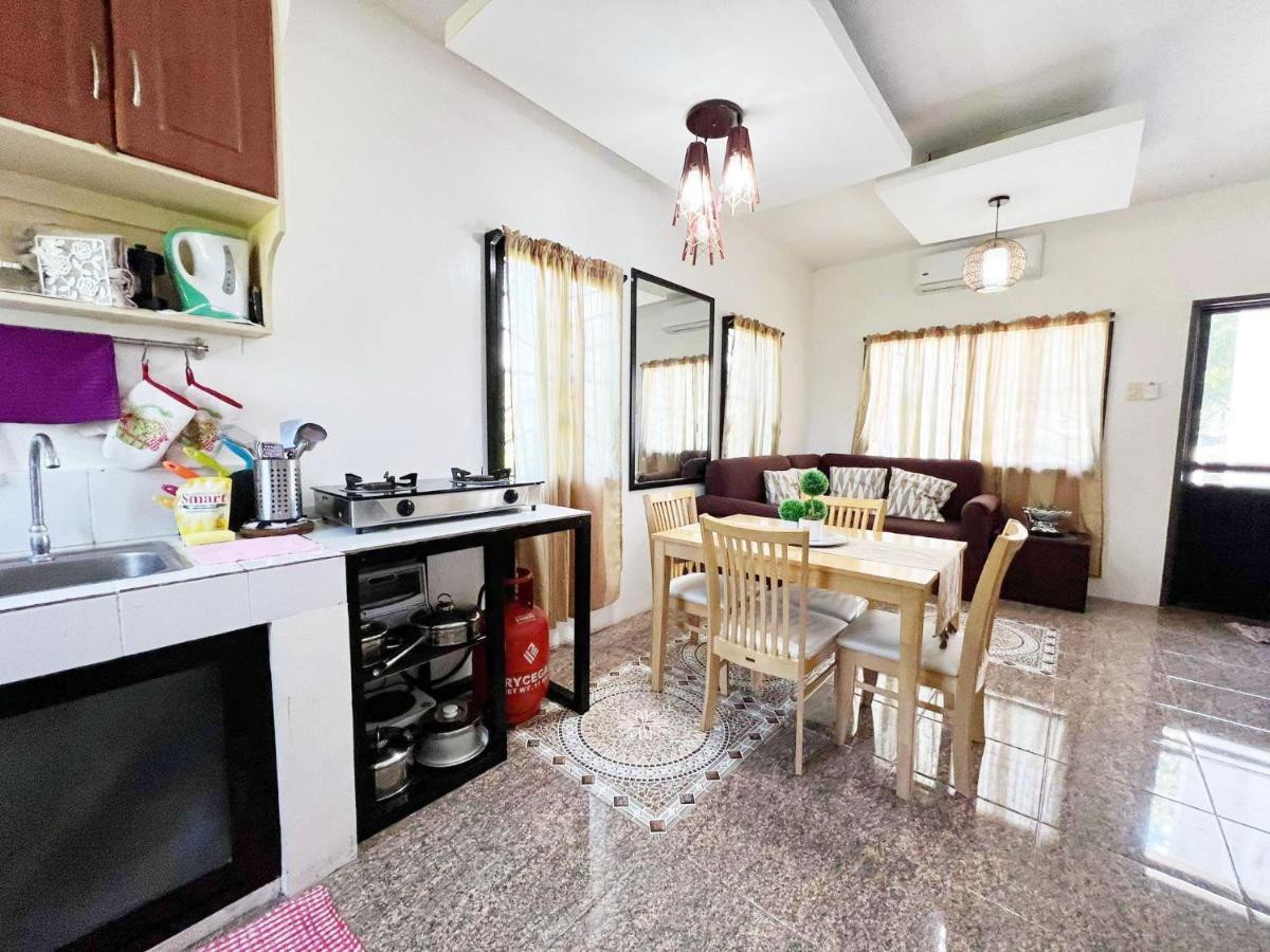 Beach Resorts Walking Distance To Town House Davao ภายนอก รูปภาพ